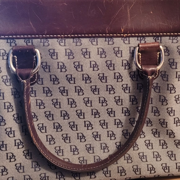 Gently Used Dooney&Bourke Double Pocket Totes - Picture 4 of 8